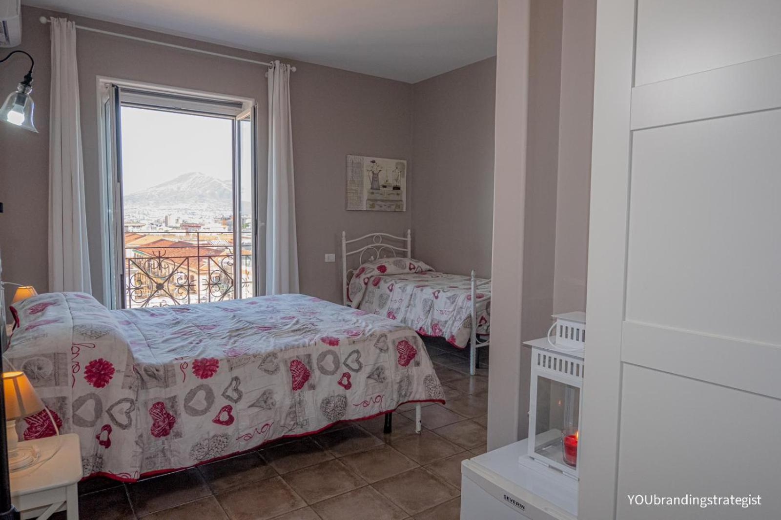 La Peonia Panzió Nápoly Kültér fotó